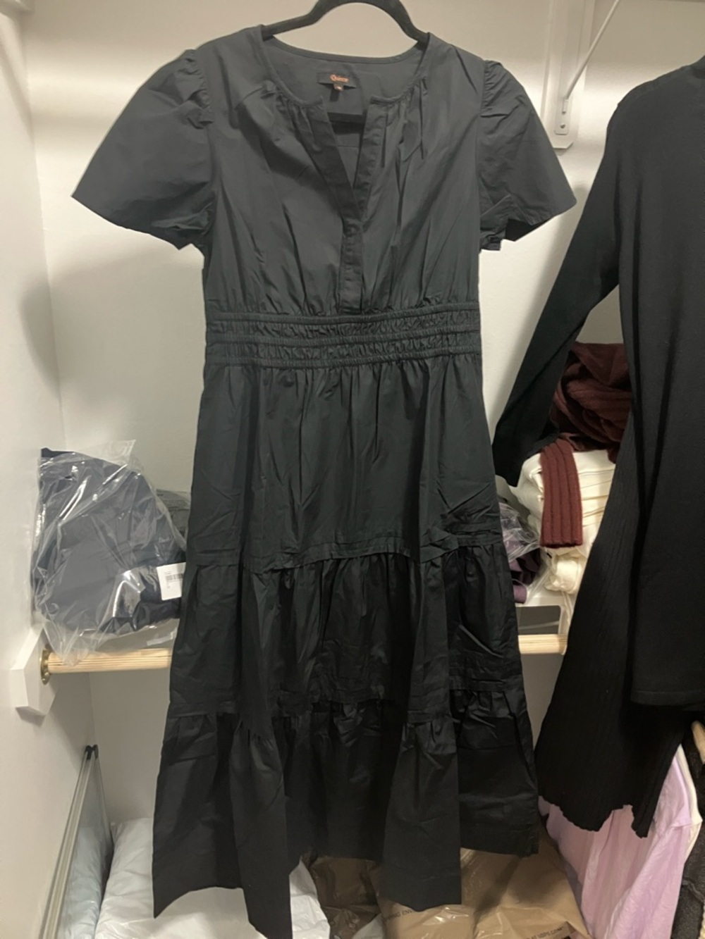 Quince Black Organic Cotton Short-Sleeve Smocked-Waist Tiered Midi Dress Medium
